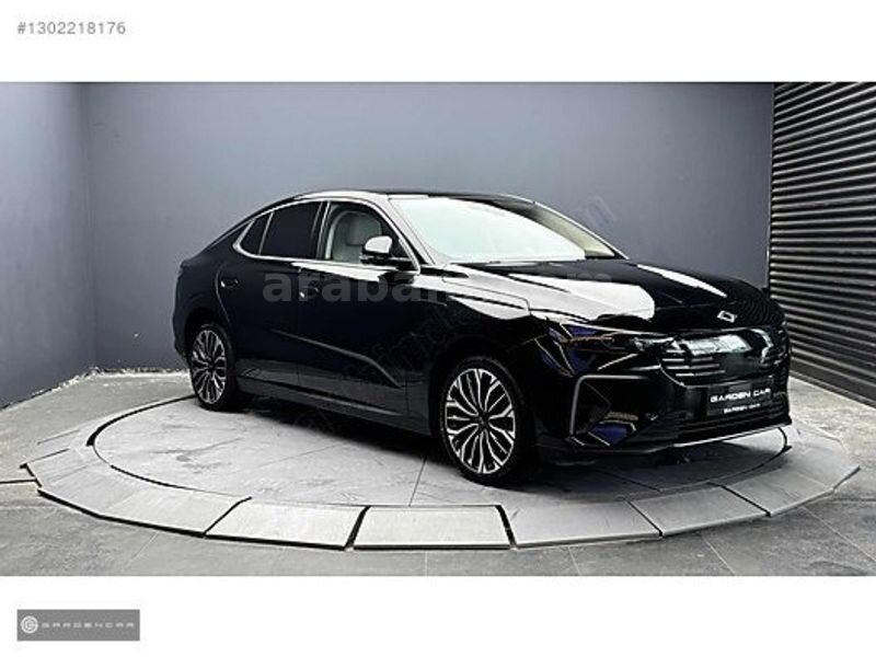 Galeriden TOGG T10F V2 2025 Model İstanbul 7.000 km Siyah