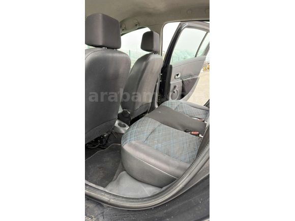 ALP AUTO'dan RENAULT CLİO 1.2 EXPRESSİON