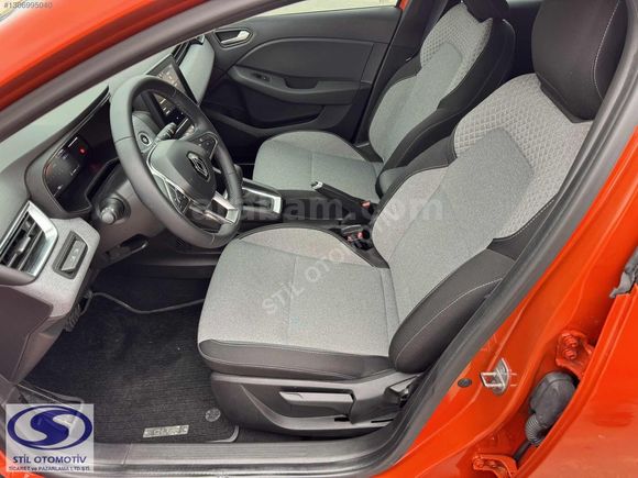 2024 RENAULT CLİO 1.0 TCE EVOLUTİON X-TRONİC 12.000 KM OTOMATİK