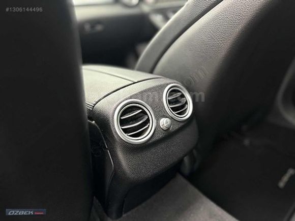 ÖZBEK PREMİUM'DAN C200D AMG CAM TAVAN+TOUCH PAD İMZALI SERİ
