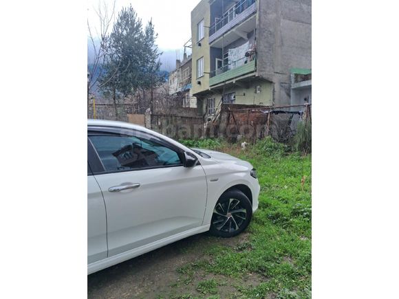 1.3 dizel easy yeni kasa egea çelik jant double ekran geri görüş kameralı