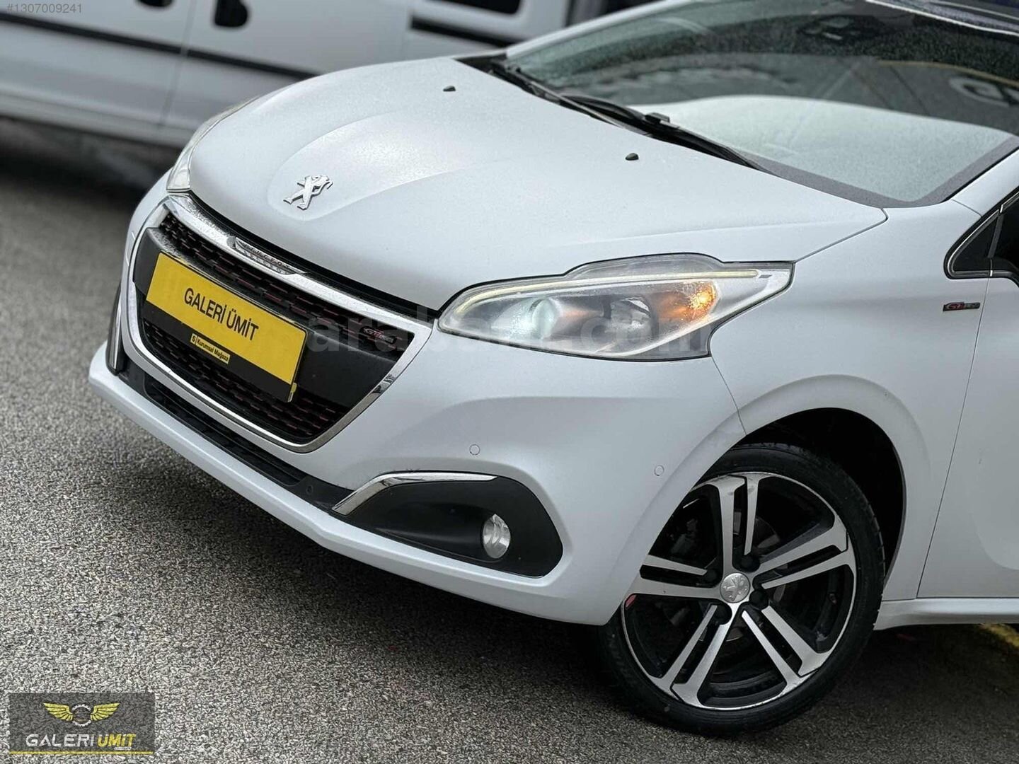 Galeriden Peugeot 208 1.2 PureTech GT Line 2016 Model Burdur 140.000 km Beyaz 6