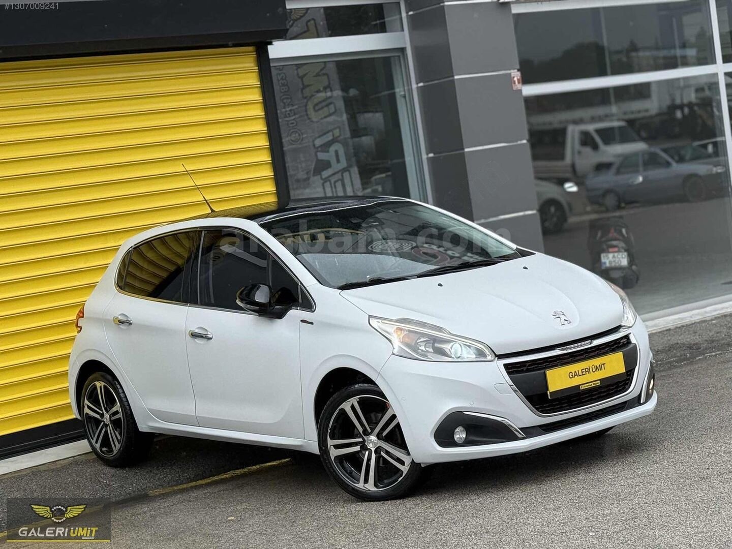 Galeriden Peugeot 208 1.2 PureTech GT Line 2016 Model Burdur 140.000 km Beyaz 3