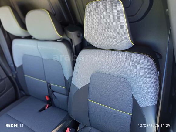 Sahibinden 6 Aylık Kullanilmamis + Sıfır Continental XL Kış Lastikler