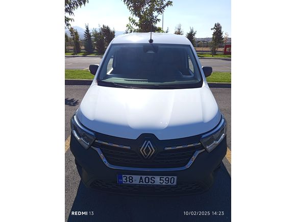 Sahibinden 6 Aylık Kullanilmamis + Sıfır Continental XL Kış Lastikler