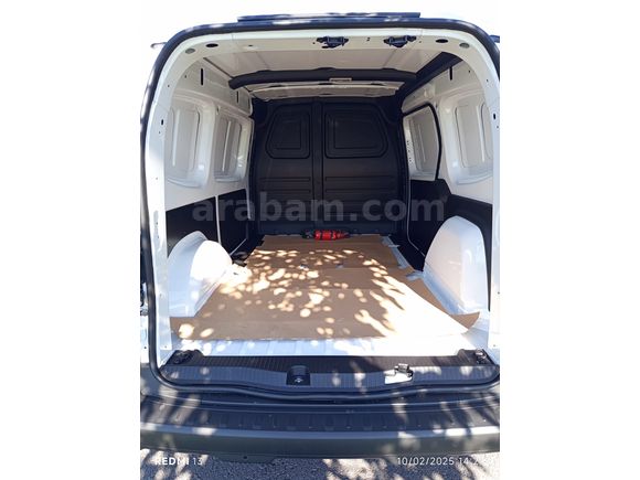 Sahibinden 6 Aylık Kullanilmamis + Sıfır Continental XL Kış Lastikler