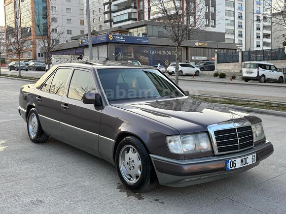 Sahibinden Mercedes - Benz E 200 1993 Model  581.000 km Diğer