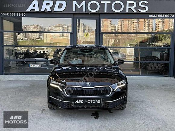 ARD MOTORS 1.5MHEV PREMİUM OCTAVİA MAKYAJLI HATASIZ ÇİZİKSİZ