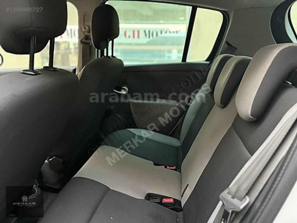 MERKAR'DAN RENAULT CLİO 1.5 DCİ EXTREME