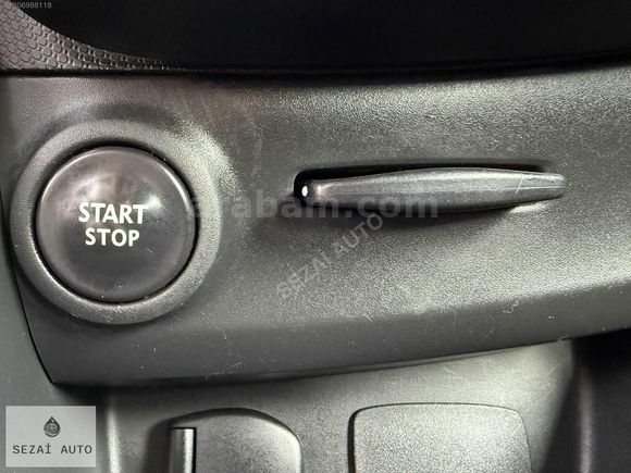 SEZAİ AUTO'DAN HATASIZ 2015 RENAULT CLİO 1.5 DCI 159 bin KM