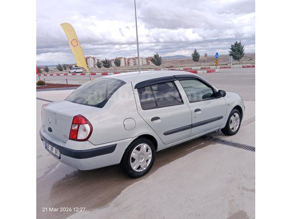 Sahibinden Renault Clio 1.4 Authentique 2004 Model