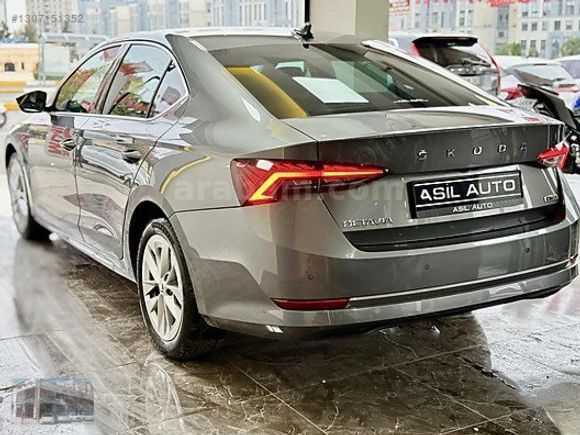 2022 Octavia 1.5 TSI e-Tec Premium 107.500 Km BOYASIZ HATASIZ
