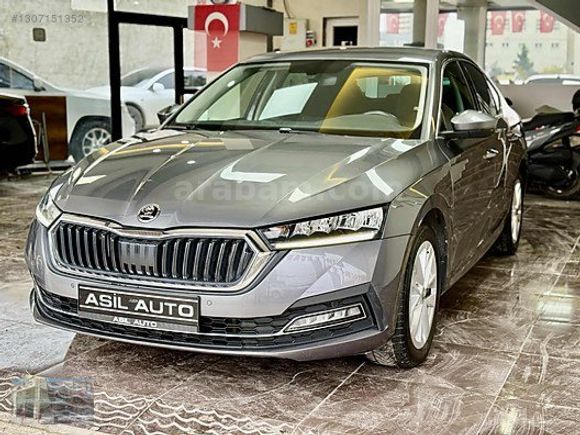 2022 Octavia 1.5 TSI e-Tec Premium 107.500 Km BOYASIZ HATASIZ
