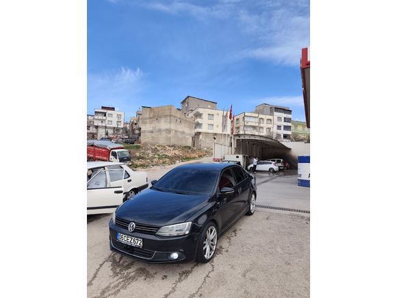 Sahibinden Volkswagen Jetta 1.6 TDi Trendline 2011 Model Gaziantep 284.000 km Siyah