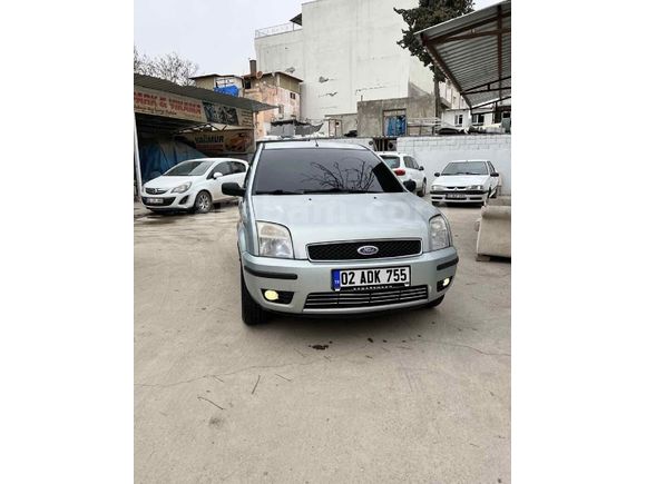 Sahibinden Ford Fusion 1.6 Lux 2004 Model 