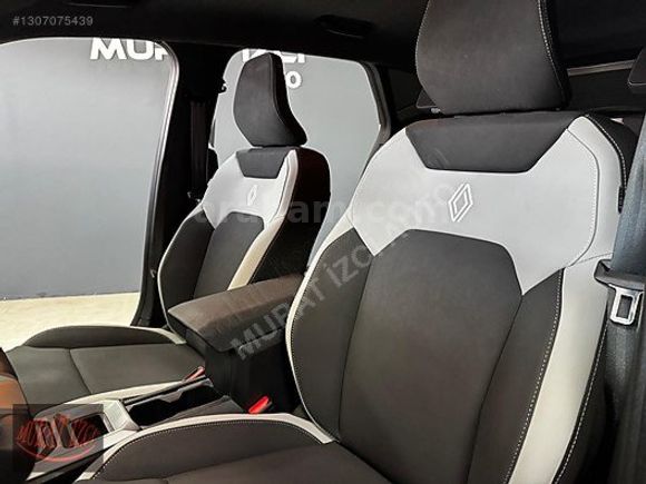 MURAT İZCİ AUTO 2025 RENAULT DUSTER 1.6 e-TECH TECHNO BOYA YOK