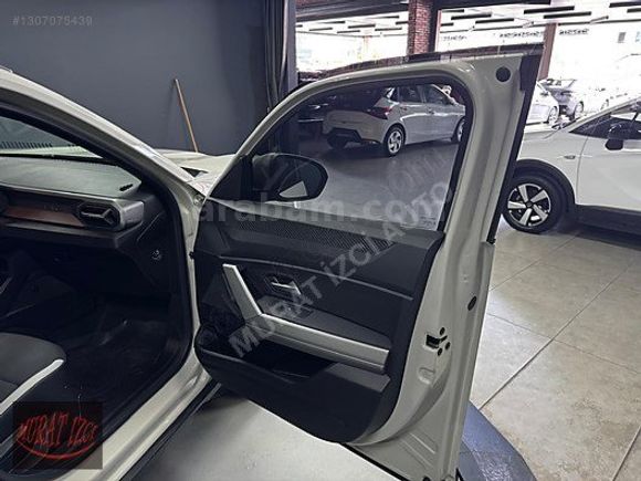 MURAT İZCİ AUTO 2025 RENAULT DUSTER 1.6 e-TECH TECHNO BOYA YOK