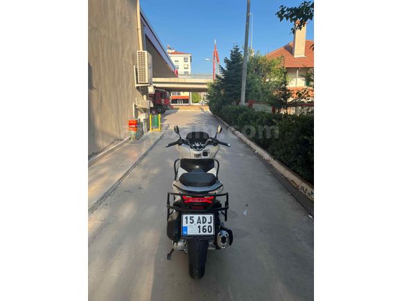  2024 Honda PCX125   