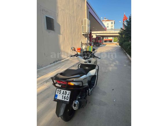  2024 Honda PCX125   