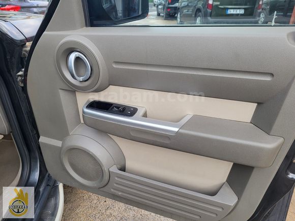 OTOPAZAR'DAN K.KARTI 12 TAKSİT 2008 DODGE NİTRO FIRSAT ARACI