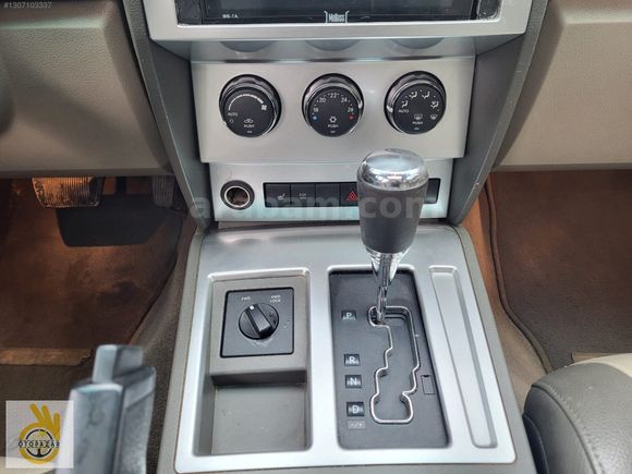 OTOPAZAR'DAN K.KARTI 12 TAKSİT 2008 DODGE NİTRO FIRSAT ARACI
