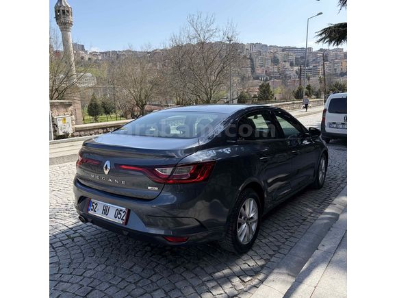 Sahibinden Renault Megane 1.5 dCi Touch 2018 Model 