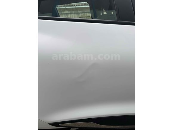 Sahibinden Renault Clio 0.9 TCe Touch 2020 Model 