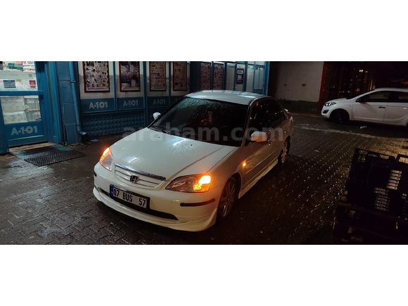 2 parça boyalı bagaj kapağı değişen emsalsiz temizlikte ne görüyosan o