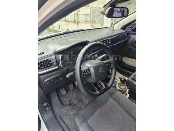 Sahibinden Citroen C3 1.6 BlueHDI Shine 2017 Model İzmir 156.000 km Beyaz