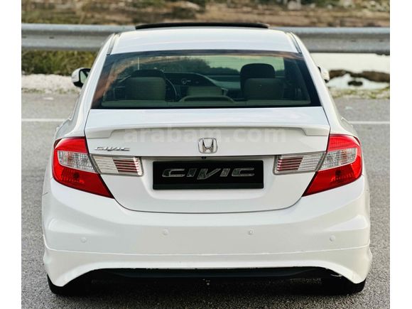 Sahibinden Honda Civic 1.6i VTEC ECO Elegance 2014 Model 