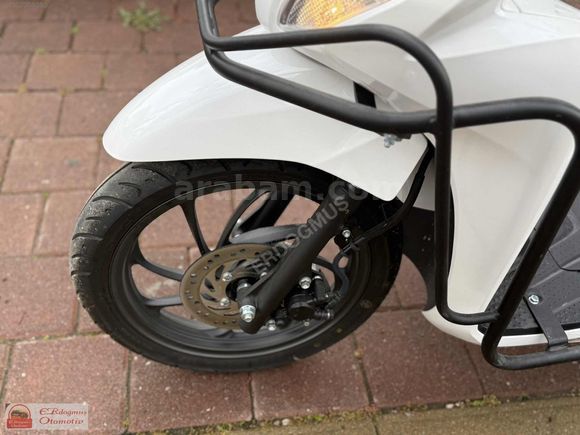 2025 SADECE BAYİDEN DÜKKANA GELMİŞ HONDA DİO ÇANTA RUHSATA İŞLİ