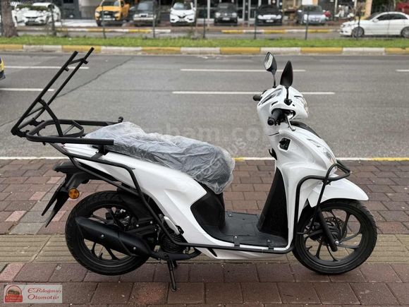 2025 SADECE BAYİDEN DÜKKANA GELMİŞ HONDA DİO ÇANTA RUHSATA İŞLİ