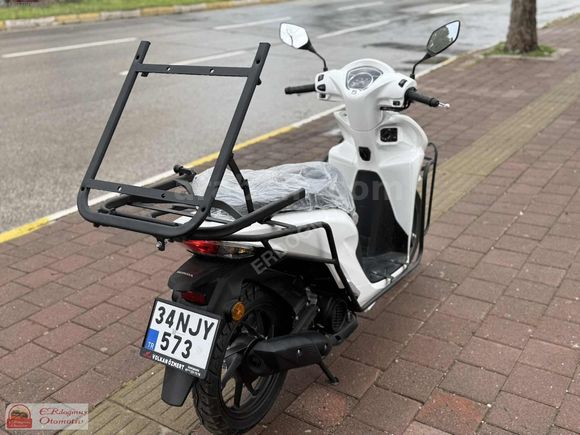 2025 SADECE BAYİDEN DÜKKANA GELMİŞ HONDA DİO ÇANTA RUHSATA İŞLİ