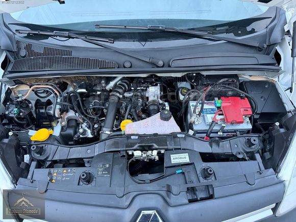 2017 MODEL RENAULT KANGO MAXİ UZUN ŞASE DEĞİŞENSİZ KK 5 TAKSİT