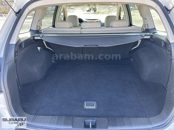 Subaru Center'dan 2010 Outback 2.5 CVT Yetkili Servis Bakımlı