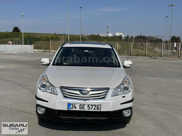 Subaru Center'dan 2010 Outback 2.5 CVT Yetkili Servis Bakımlı