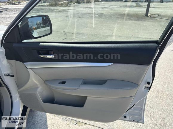 Subaru Center'dan 2010 Outback 2.5 CVT Yetkili Servis Bakımlı