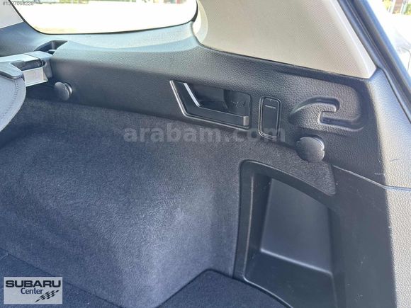 Subaru Center'dan 2010 Outback 2.5 CVT Yetkili Servis Bakımlı