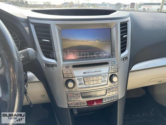 Subaru Center'dan 2010 Outback 2.5 CVT Yetkili Servis Bakımlı