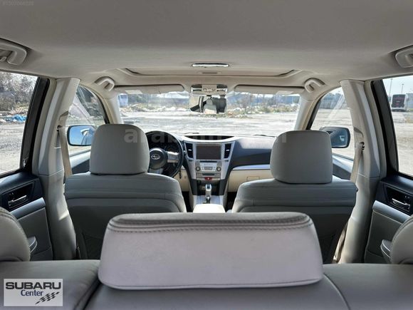 Subaru Center'dan 2010 Outback 2.5 CVT Yetkili Servis Bakımlı