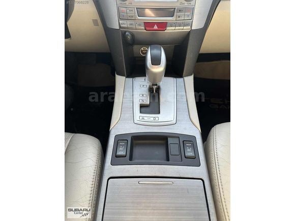Subaru Center'dan 2010 Outback 2.5 CVT Yetkili Servis Bakımlı