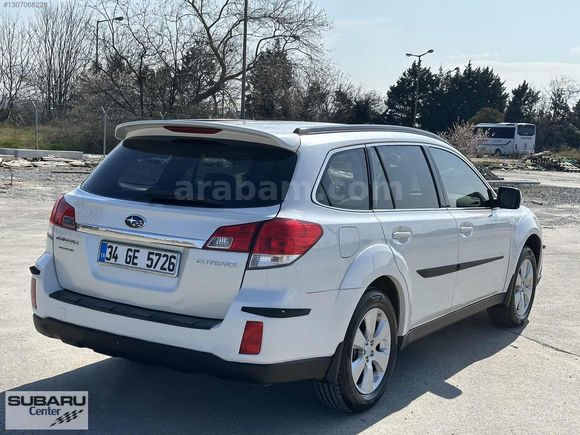 Subaru Center'dan 2010 Outback 2.5 CVT Yetkili Servis Bakımlı