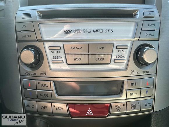 Subaru Center'dan 2010 Outback 2.5 CVT Yetkili Servis Bakımlı