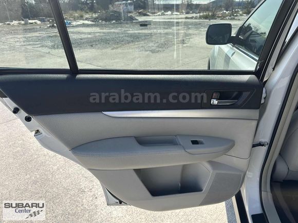 Subaru Center'dan 2010 Outback 2.5 CVT Yetkili Servis Bakımlı