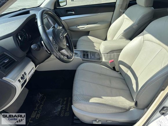 Subaru Center'dan 2010 Outback 2.5 CVT Yetkili Servis Bakımlı