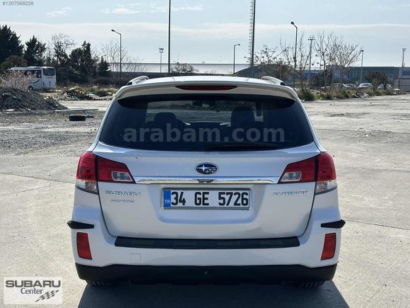 Subaru Center'dan 2010 Outback 2.5 CVT Yetkili Servis Bakımlı