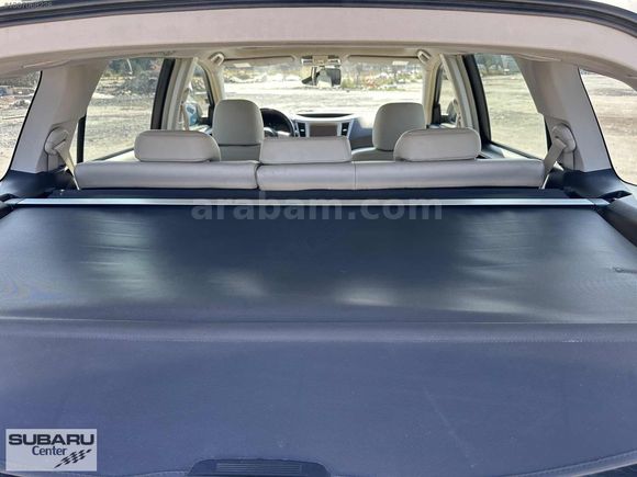 Subaru Center'dan 2010 Outback 2.5 CVT Yetkili Servis Bakımlı