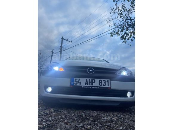 Sahibinden Opel Corsa 1.4 Comfort 2001 Model  418.000 km Beyaz