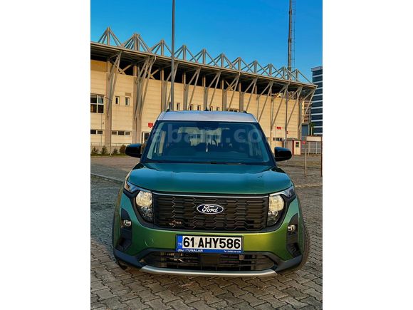 Sahibinden Ford Tourneo Courier 1.5 EcoBlue Active 2024 Model  24.000 km Yeşil (metalik)