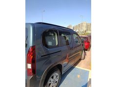 Sahibinden Peugeot Rifter 1.5 BlueHDI Allure 2025 Model
